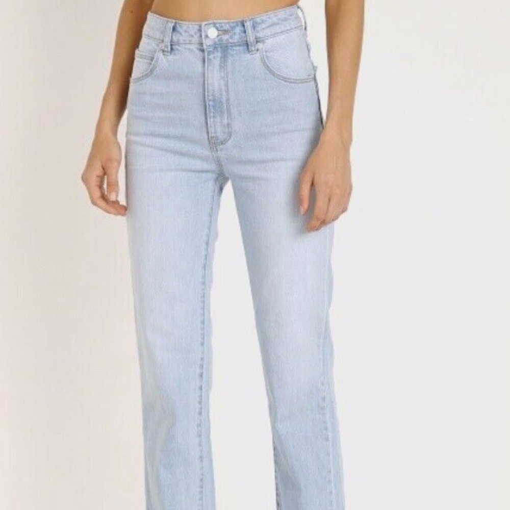 Rollas Original High Rise Straight Leg Denim In Comfort Sky Size 25 new with tag